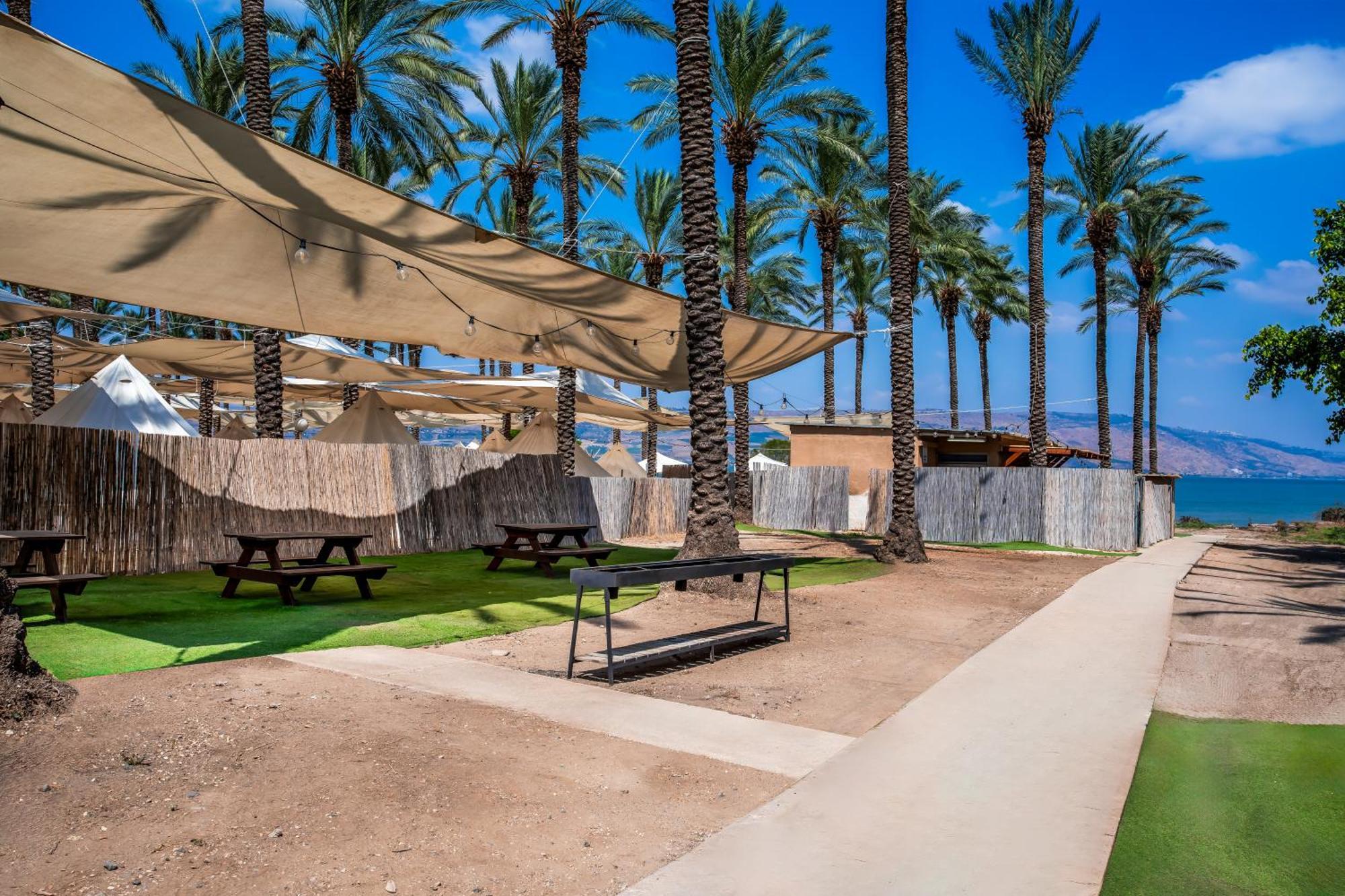 Luxury tent גלאמפינג מיא על הכנרת - חוף *